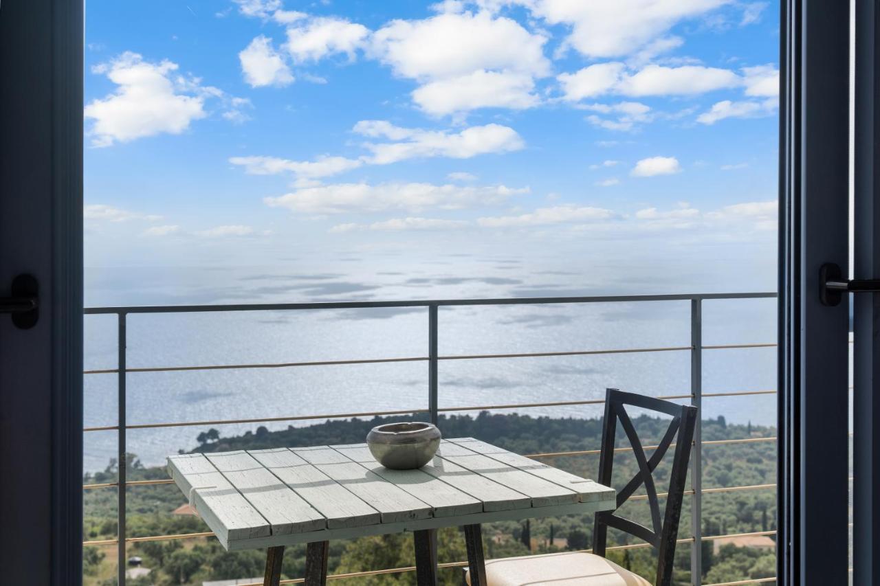 Serenity Boutique Suites Athánion エクステリア 写真