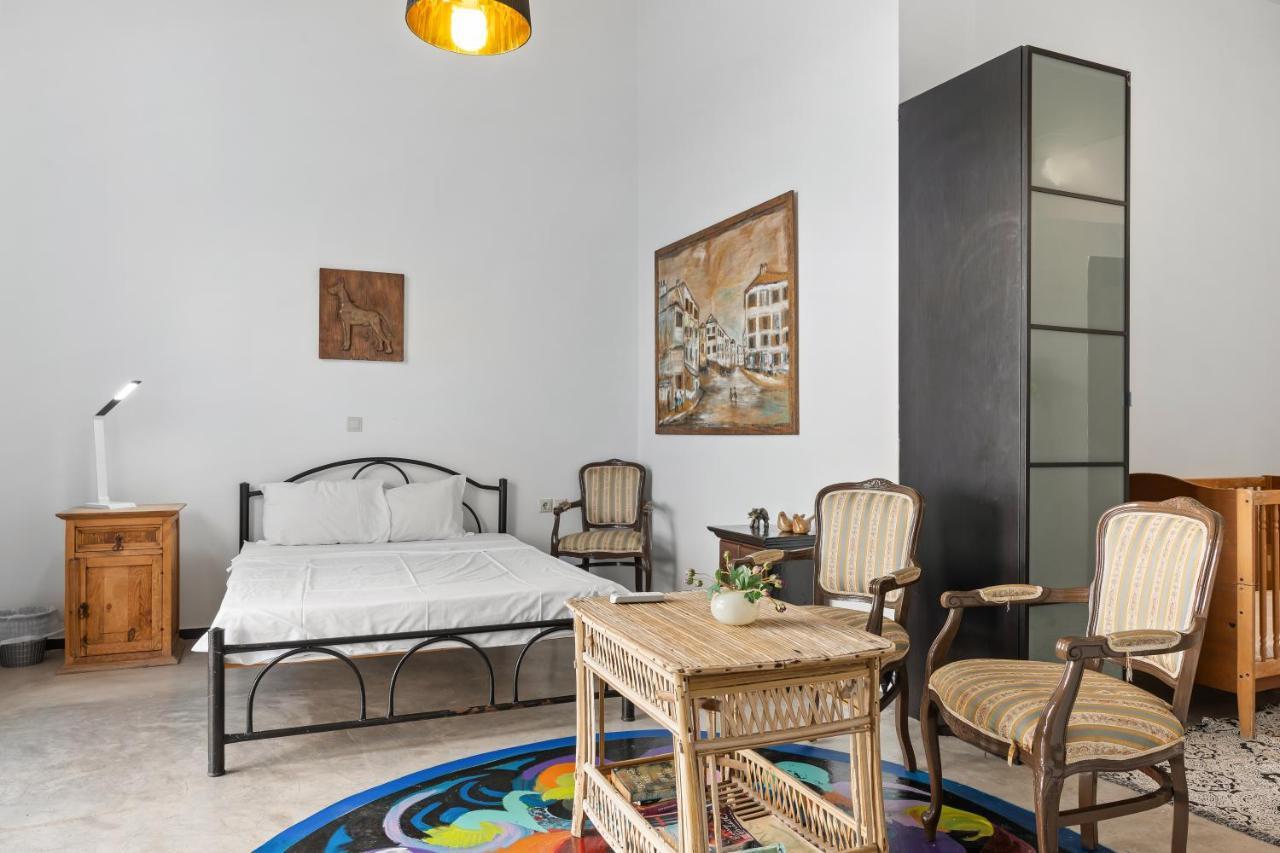 Serenity Boutique Suites Athánion エクステリア 写真