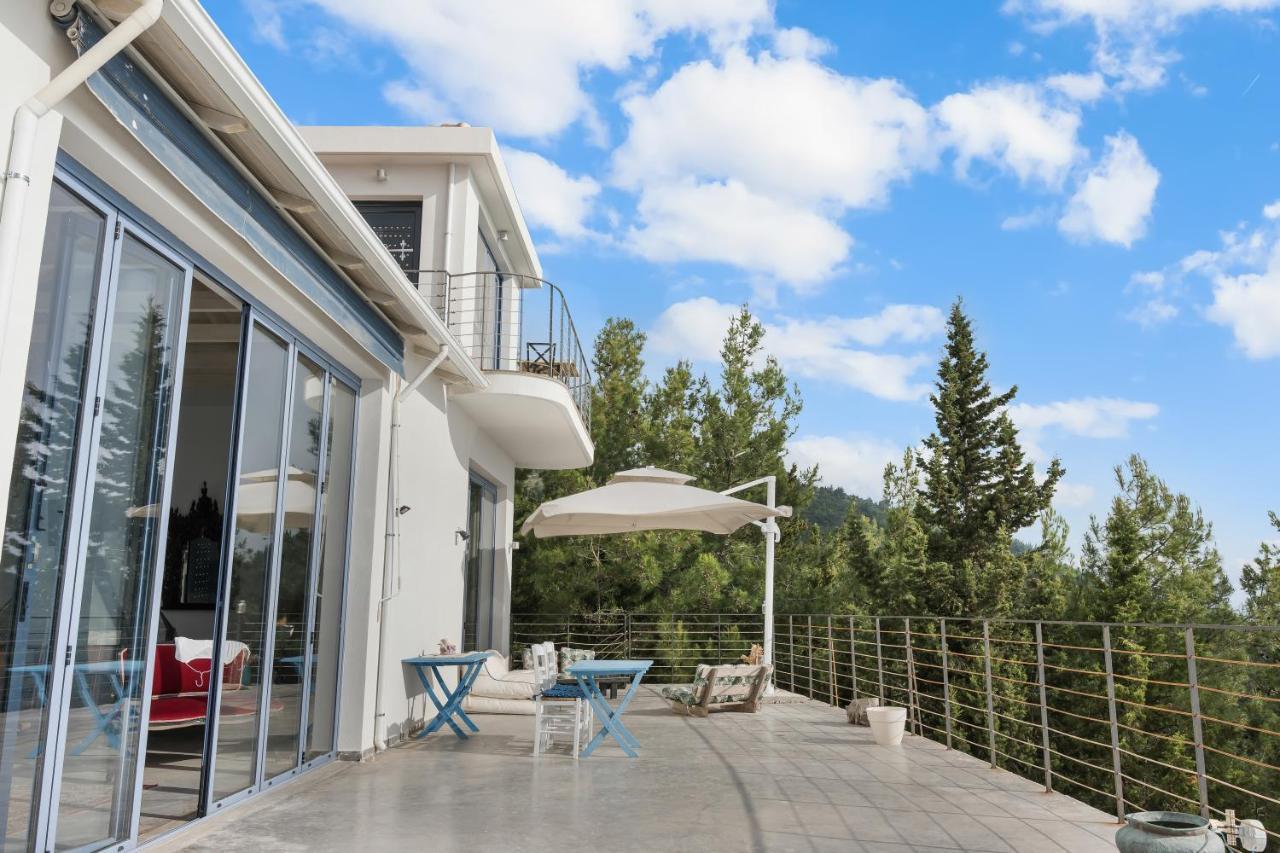 Serenity Boutique Suites Athánion エクステリア 写真